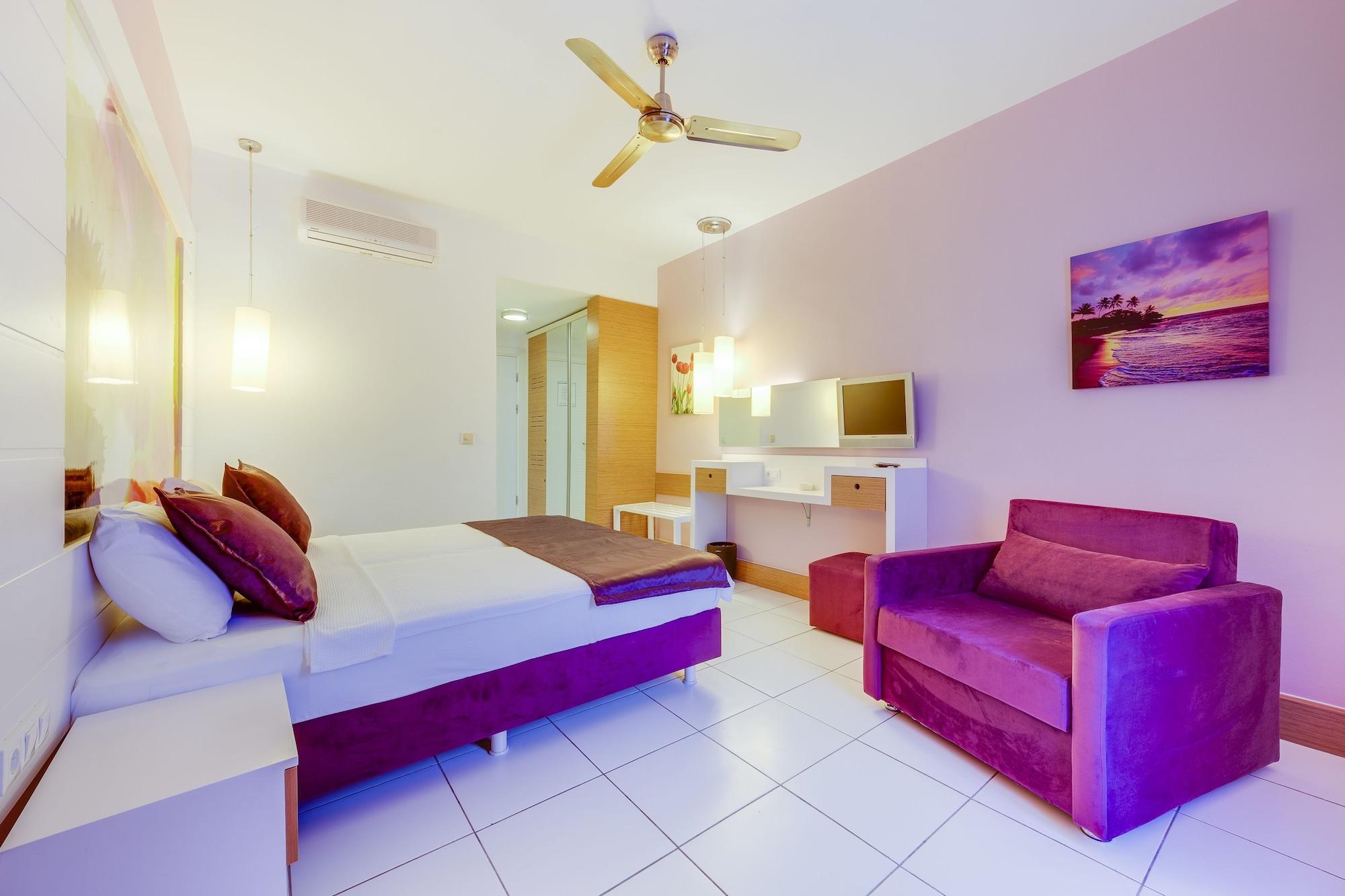 Armonia Village & 5*
